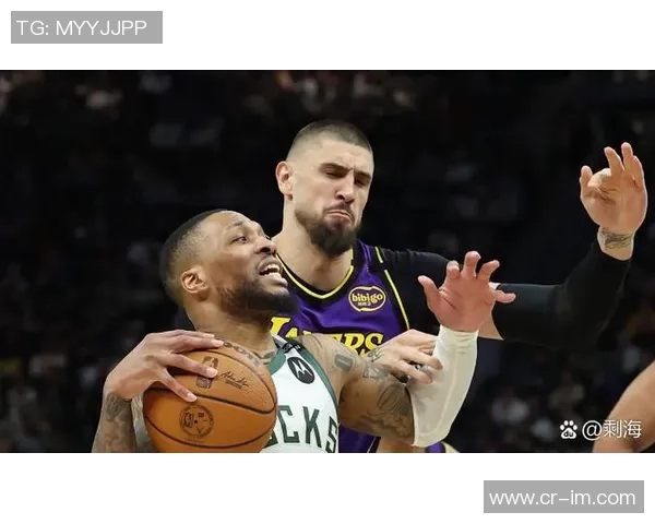 克莱复出表现惊艳半场三分球命中率高达五成独揽20分助力球队争胜 克莱复出表现惊艳半场三分球命中率高达五成独揽20分助力球队争胜