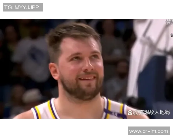 湖人半场落后76人7分东契奇贡献19分8篮板5助攻小里表现不佳仅得2分 湖人半场落后76人7分东契奇贡献19分8篮板5助攻小里表现不佳仅得2分